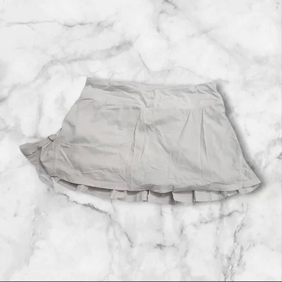 Lululemon Size 6 White Pace Rival Skirt - Picture 2 of 4